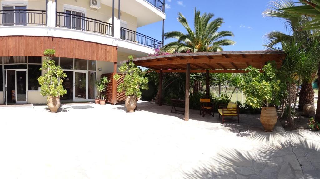 Kopsis Beach Hotel Pefkochori Exterior photo